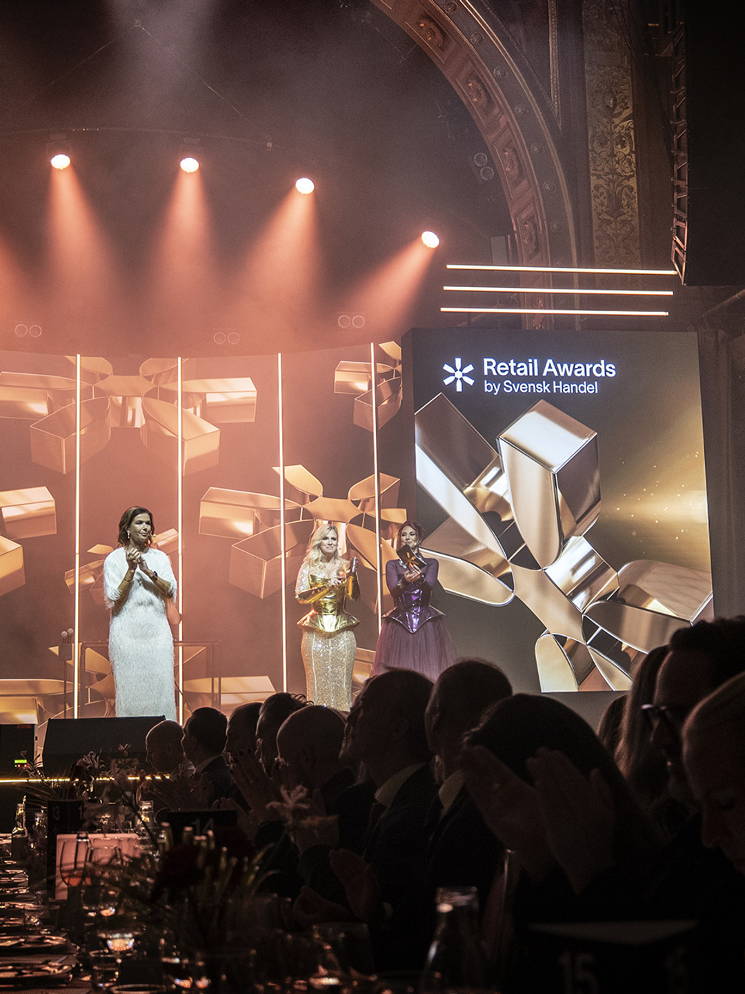 Sofia Larsen på scen