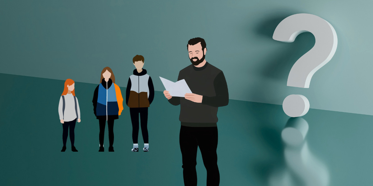 En man läser på ett papper. Tre barn och ett stort frågetecken i bakgrunden.