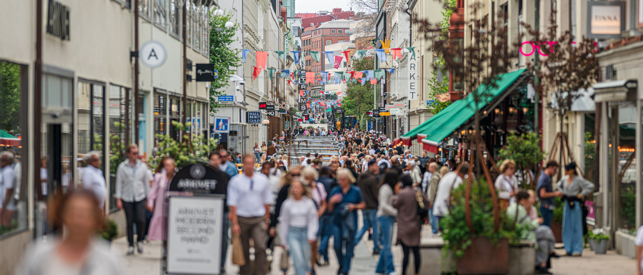 Gågata med människor